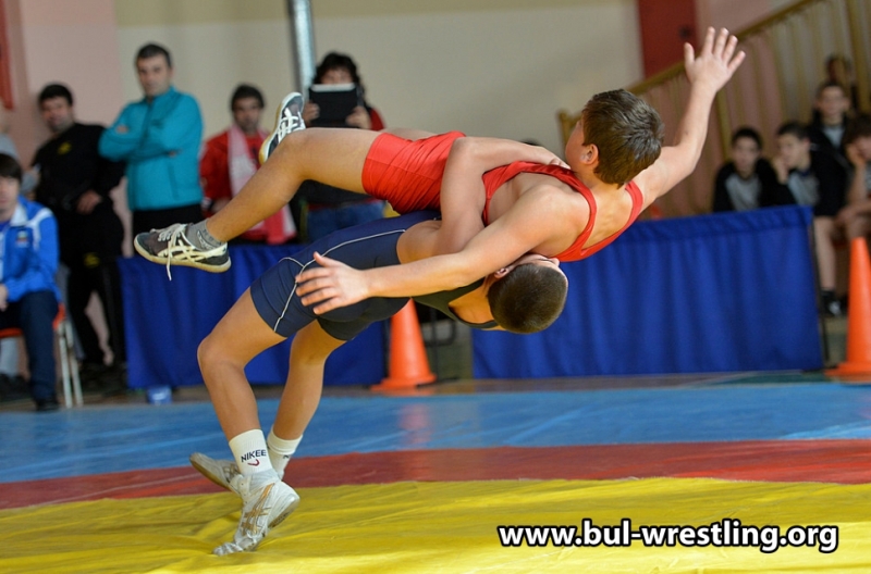Борци от 7 страни идват за "Русенски легенди" | FightNews.bg