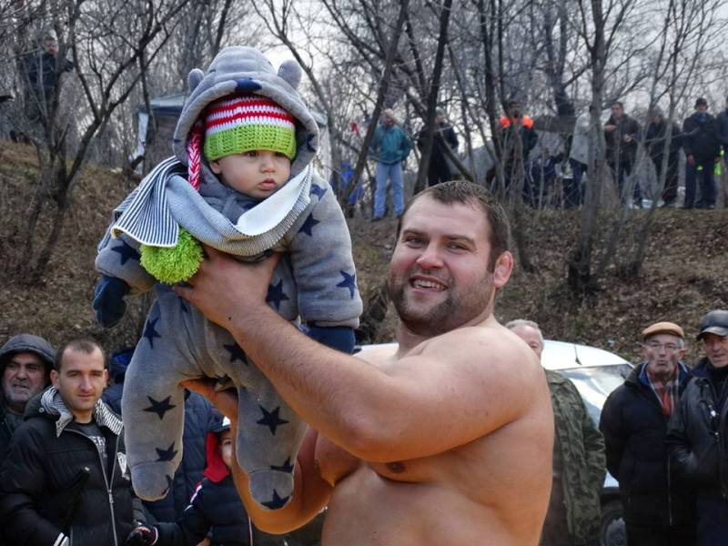 Димитър Кумчев спечели народни борби за 11и път пред домашна публика в