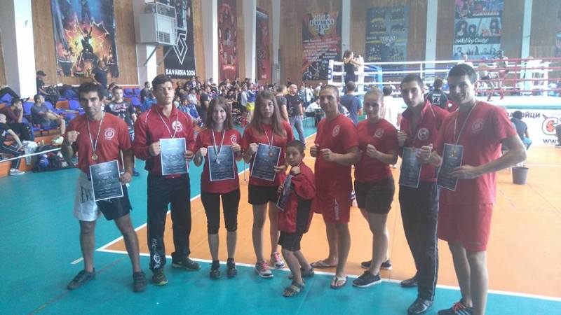 СК "Ахил", Варна спечели купа за Отборен шампион на ринга в стил "Лоу кик". 