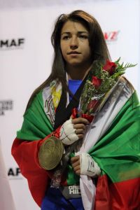 Александра Тончева е Световен шампион!